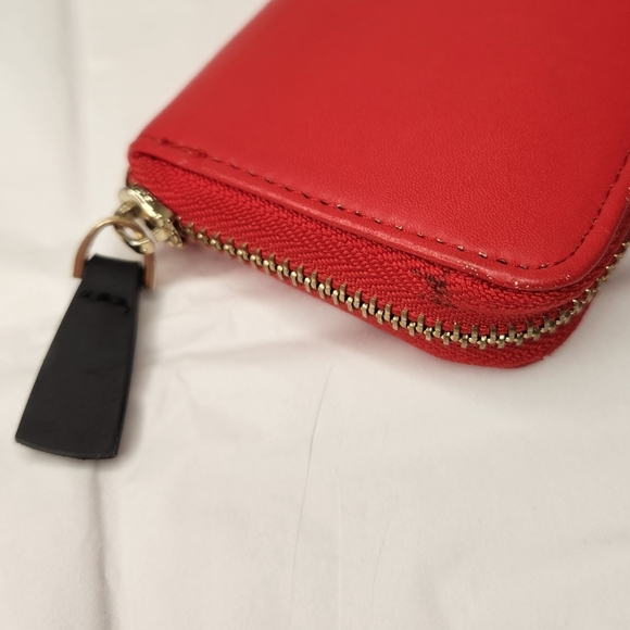 Moschino Red Wallet with Gold Chain - Picture 10 of 11